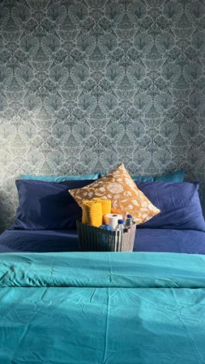 8Adriatico Studio Penthouse w Sea View and Walking Distance to US Embassy & SLEC - Coffee Machine, WiFi, Netflix Disney and etc